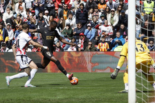 Sadiq, baja contra el Espanyol por sanción