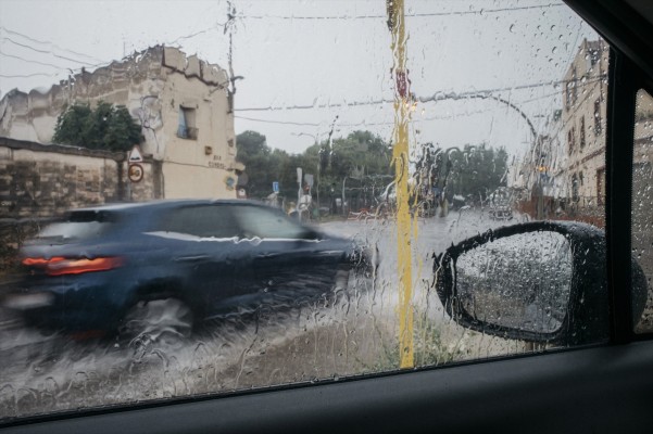 La Comunitat vive un domingo con chubascos que podrían ser fuertes en el interior de Castellón
