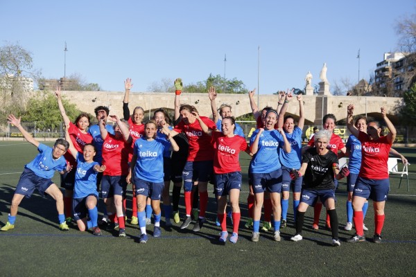 El partido de las Referentes by Teika de la Valencia Cup Girls brindó un fútbol en pureza para las nuevas generaciones