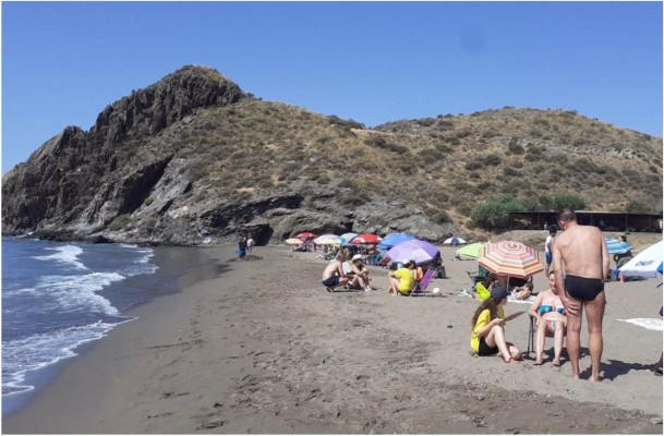 Luz verde al estudio que regulará el turismo en los espacios naturales de la costa occidental de la Región