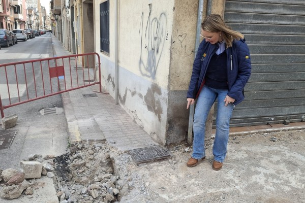 Vila-real crea i renova rampes al carrer Joan Baptista Llorens per a afavorir l'accesibilitat urbana 