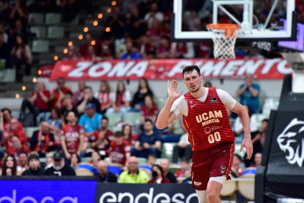 El UCAM CB, a un triunfo de las eliminatorias con seis jornadas por delante