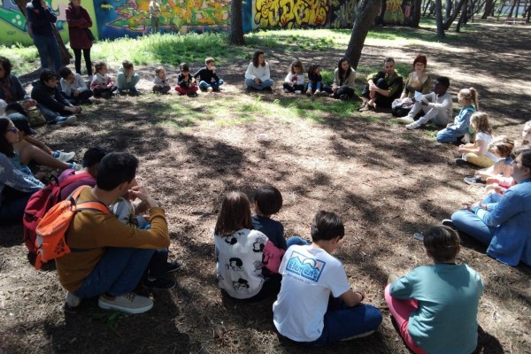 Castelló reúne a más de 50 personas en una visita teatralizada para celebrar la Pascua en el Pinar