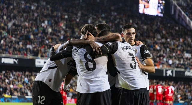 El Valencia CF se encomienda a Mestalla para certificar la permanencia 