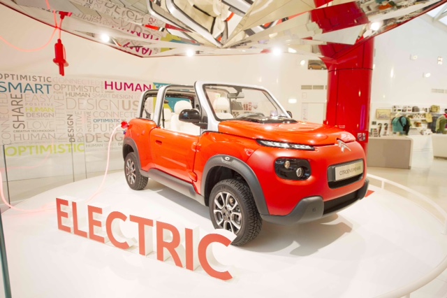 El Citroën E-Mehari sube la temperatura en el C_42