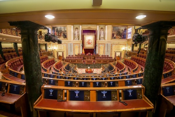 El Congreso dedicó casi 3,6 millones de euros a viajes internacionales en 2024