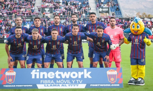El Eldense contacta con LaLiga para estudiar formas de ampliar su LCPD para fichar en enero