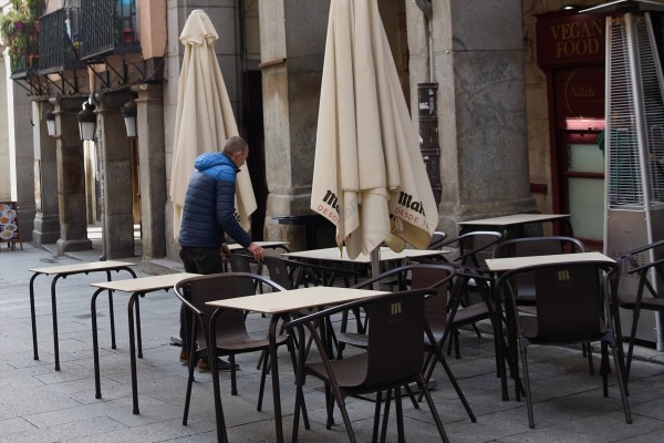 La producción del sector servicios sube un 2,4% en febrero y suma ocho meses de alzas