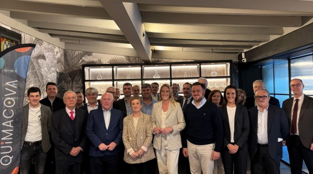 Quimacova celebra su junta directiva en Elche junto a la consellera Marián Cano y el alcalde Pablo Ruz