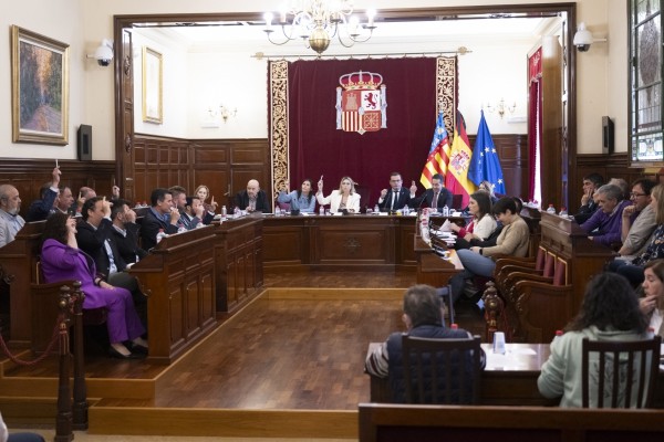 La Diputación de Castellón insta al Gobierno central a garantizar la autonomía en el uso de remanentes