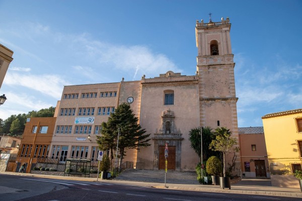 Gilet convierte el antiguo colegio Tierno Galván en un centro para actividades culturales