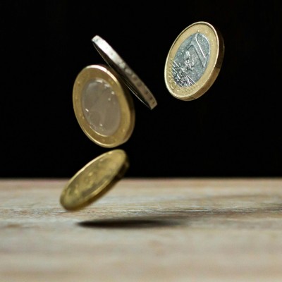 El euro se cambia alrededor de 1,15 dólares, después de que el dólar se estabilizara