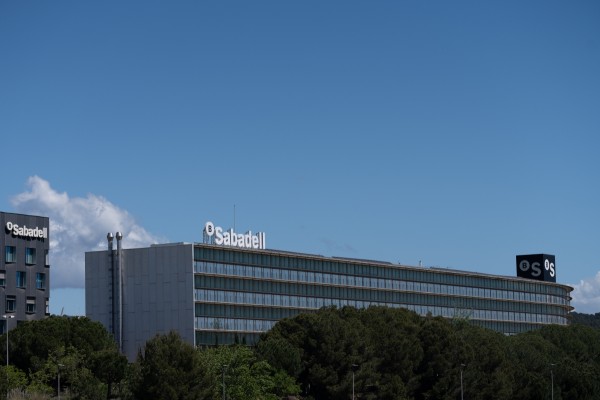 Sabadell ejecuta el 60% de su recompra de acciones de 247 millones en tres semanas