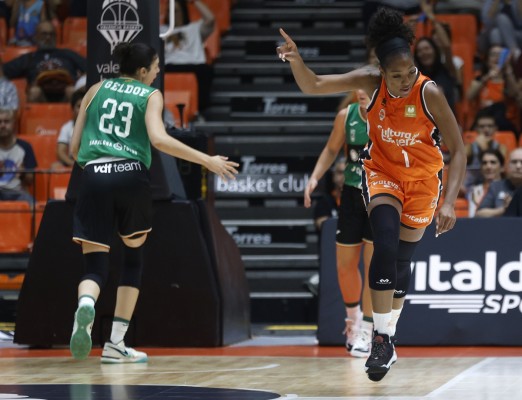 À Punt ofrece los cuartos de final de la Liga del Valencia Basket contra el Joventut