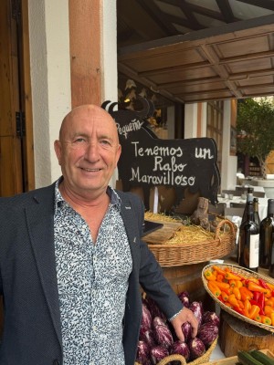 Miguel, de ‘La Pequeña’, distinguido como Cabezudo de Honor 2025