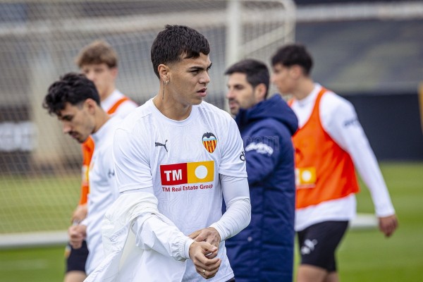 El compromiso de Enzo Barrenechea 