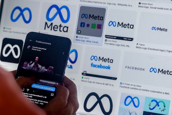 La Comisión Europea multa a Apple con 500 millones de euros y a Meta con 200 millones