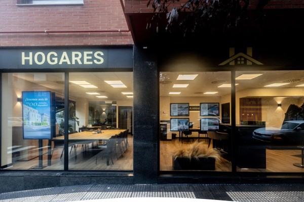 Los extranjeros compran 1 de cada 4 viviendas que se venden en la Región