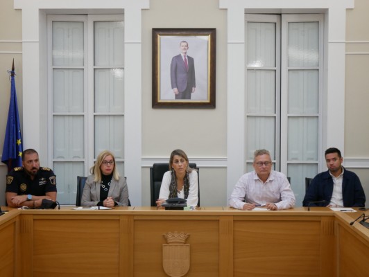 Elche, Crevillent y Santa Pola suspenden las clases este martes ante el aviso de fuertes lluvias