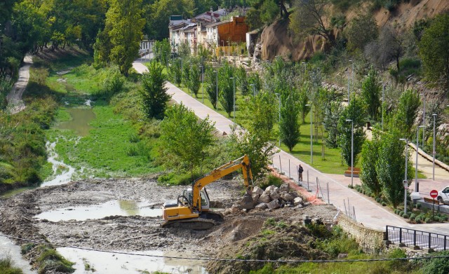 La CHX inicia els treballs de la passarel·la entre el parc de les Mamàs Belgues i el barri de Sant Josep