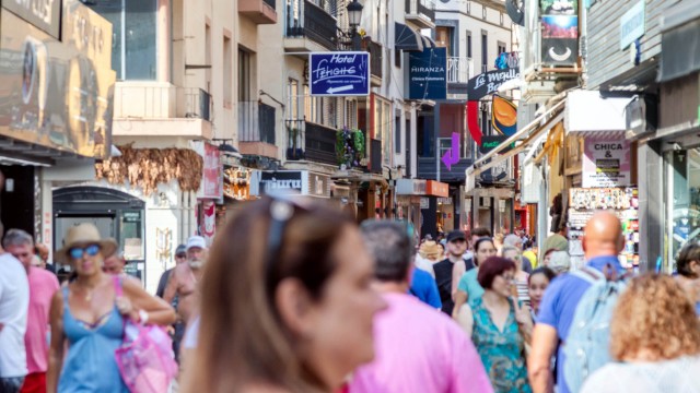 Benidorm aprueba la primera remesa de ayudas para nuevas empresas 