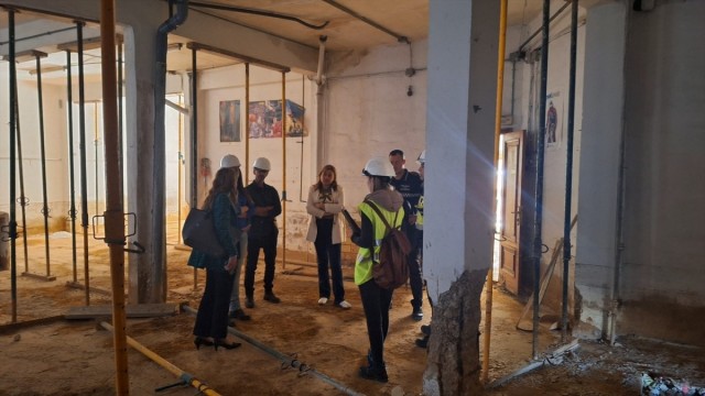 El Ayuntamiento de València realoja a cuatro familias de un edificio de Castellar tras defectos detectados en los bajos