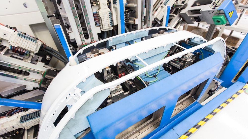 Agfra y Mettecno, maquinaria y recambios para la automoción al calor de Ford Almussafes