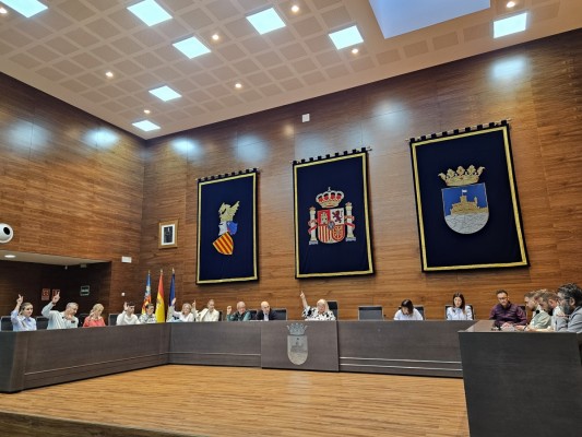 Oropesa garantiza servicios esenciales y proyectos clave con una modificación de créditos de 17 millones