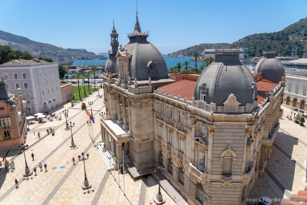 FCC se queda con el contrato de limpieza de edificios municipales de Cartagena tras una revisión del proceso de adjudicación