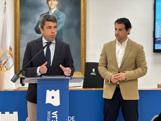 Mazón anuncia 19 millones de euros para construir los CEIP 14 y 15 y el IES 6 en Torrevieja
