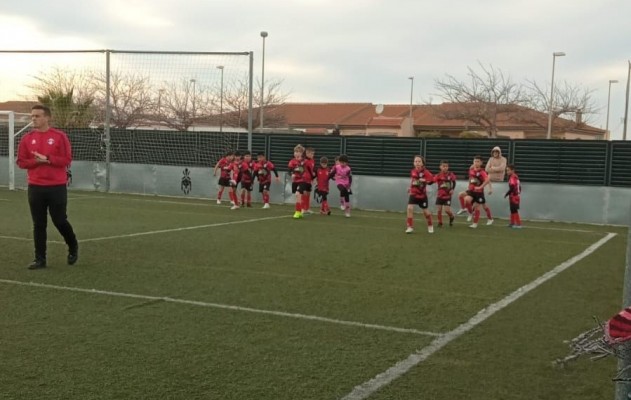Torre Pacheco renovará el césped artificial del campo de fútbol de Dolores de Pacheco