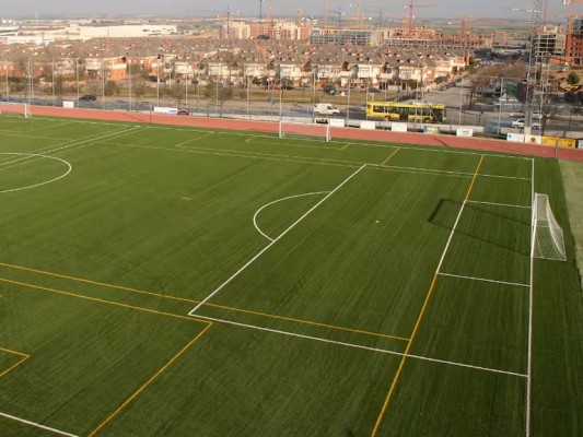 Las Américas de Parla se llenará con 4.500 espectadores para recibir al Valencia
