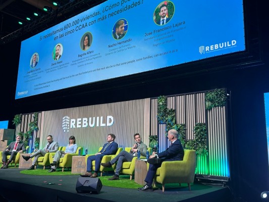 La Comunidad presenta en Madrid su nuevo modelo de Vivienda Asequible mediante la simplificación de trámites 