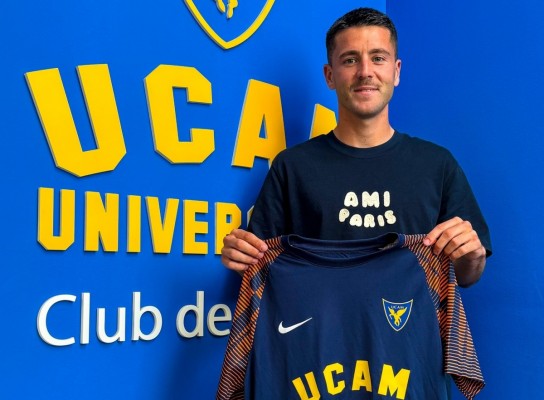 El UCAM CF renueva al centrocampista Urtzi Urcelay hasta 2026
