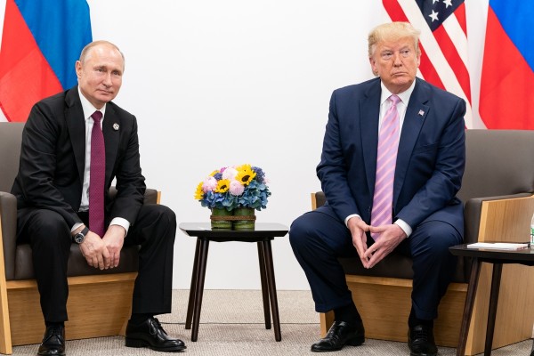 Trump confiesa su sospecha de que Putin le está 
