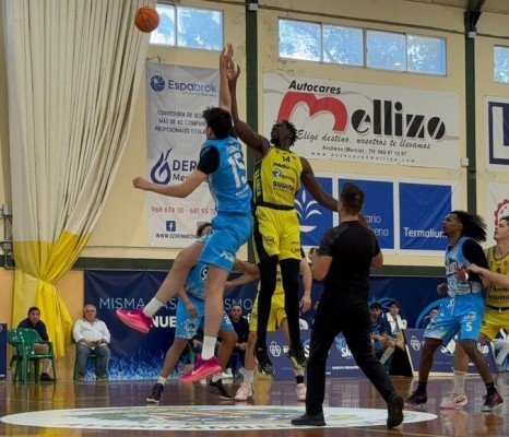 El Odilo cae en Valladolid (86-75) en la Primera FEB y La Salud gana al Lliria (78-66) en los play off de la Segunda FEB
