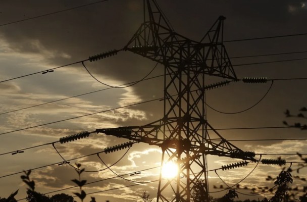El suministro eléctrico se interrumpe en la España peninsular por causas aún desconocidas