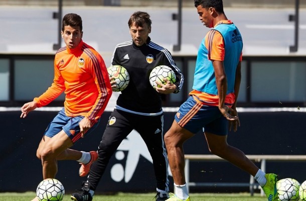 El Valencia ultima su puesta a punto para medirse al Barça