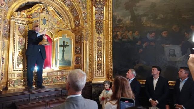 Alicante supera la prueba de llaves del camarín de Santa Faz... con la visita de Mazón