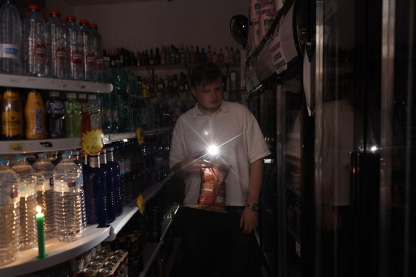 Las eléctricas aseguran que el apagón fue una 