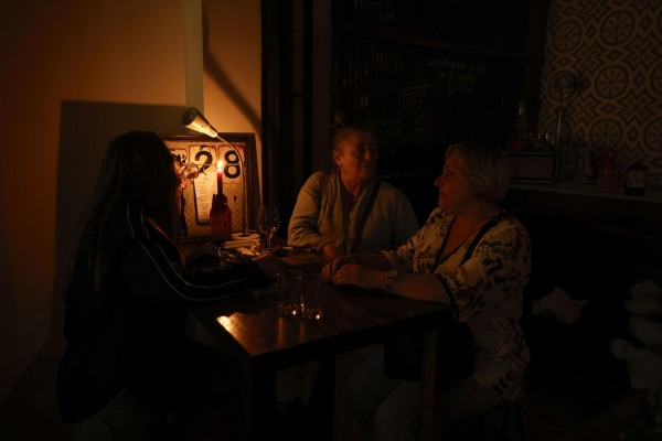 UPTA cifra en 227.000 los autónomos de la Comunitat afectados por el apagón del lunes