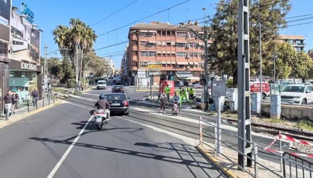 Un fallo técnico deja sin funcionamiento las barreras de los pasos a nivel en Godella
