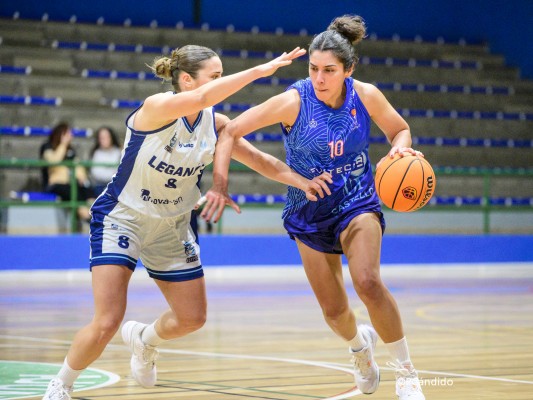 Ajustada derrota del Fustecma NBF Castelló ante el líder 

