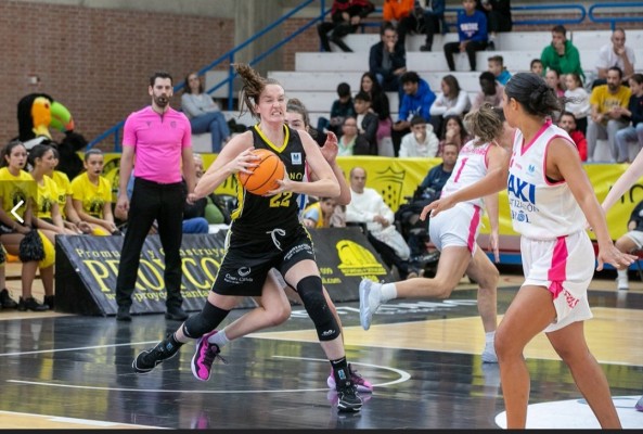 El Hozono Jairis es sorprendido en casa y tras prórroga por el Baxi Ferrol (80-82) 
