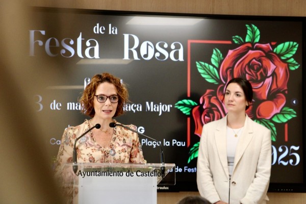 Serenatas y rosas para celebrar el mes de la Mare de Déu del Lledó