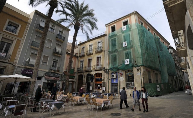 La Generalitat congela las ayudas a la rehabilitación de edificios y viviendas