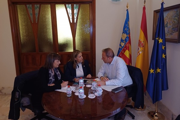 Benicàssim traslada al Consell su voluntad para coordinar acciones ante la sobrepoblación de jabalíes