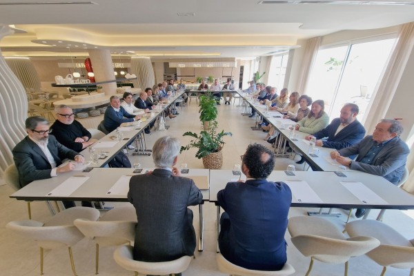 El turismo de Castellón encara la desestacionalización: crece un 37% el empleo en temporada baja en 10 años