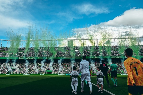 El Elche le pega un segundo 'palo' a los aficionados del Levante y recuerda que la reventa está prohibida