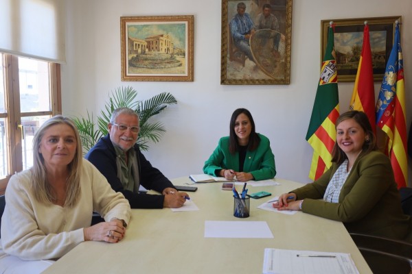 Castelló y la Autoridad Portuaria, manos a la obra para la celebración del 30 aniversario de la la Plaza del Mar